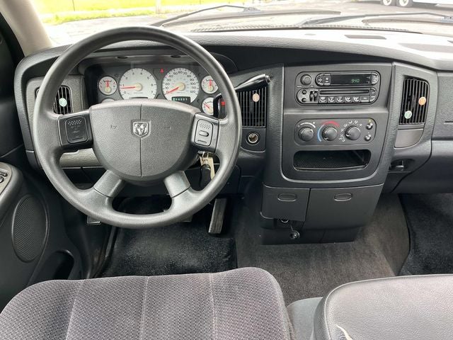 2004 Dodge Ram 1500 SLT