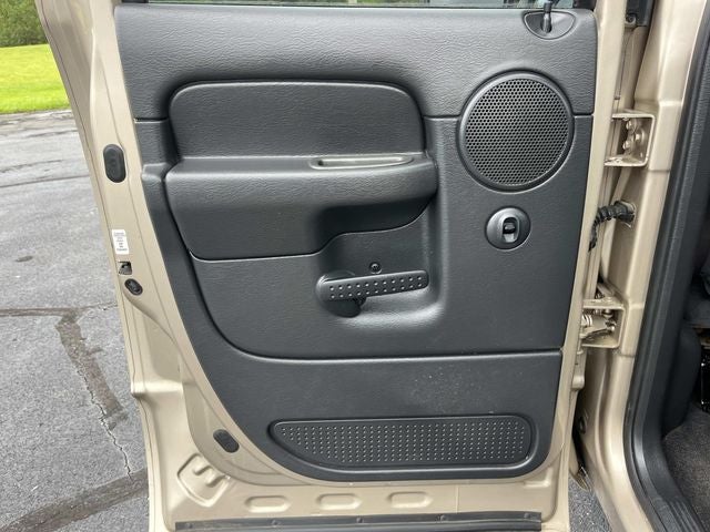 2004 Dodge Ram 1500 SLT