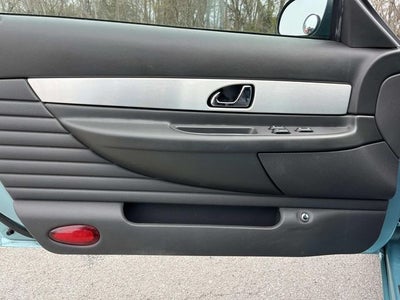 2002 Ford Thunderbird Base