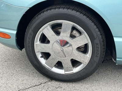 2002 Ford Thunderbird Base