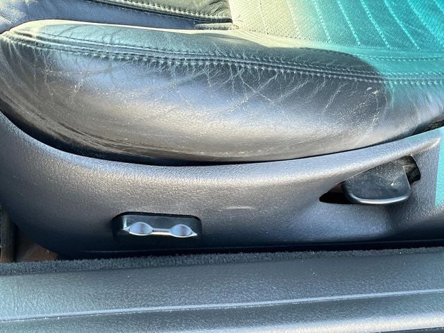 2002 Ford Thunderbird Base