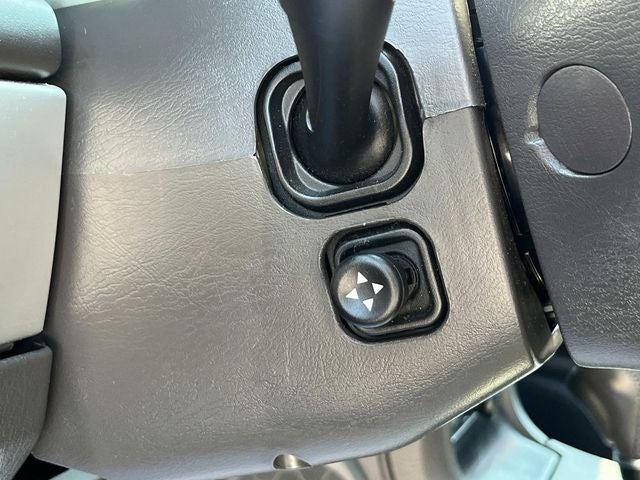 2002 Ford Thunderbird Base