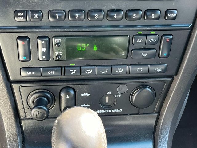 2002 Ford Thunderbird Base