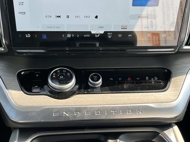 2025 Ford Expedition Platinum