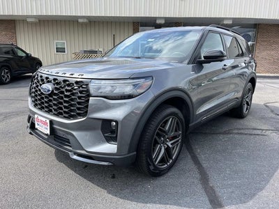 2025 Ford Explorer ST-Line
