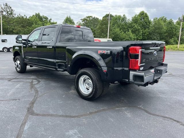 2025 Ford F-350SD Lariat DRW