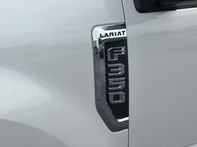 2017 Ford F-350SD Lariat DRW