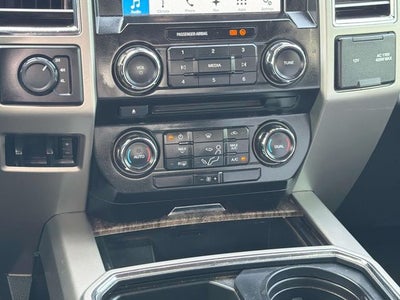 2017 Ford F-350SD Lariat DRW