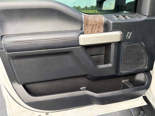 2017 Ford F-350SD Lariat DRW