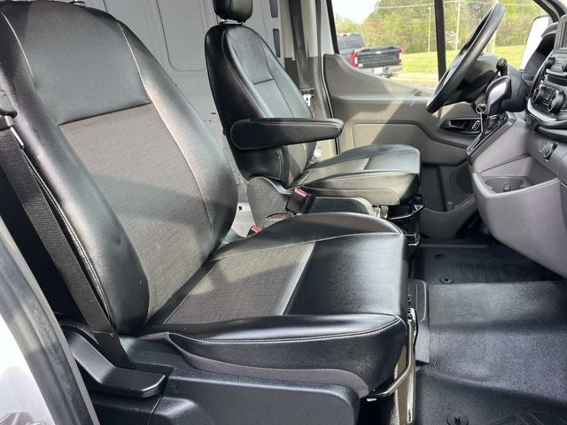 2022 Ford Transit-250 Base
