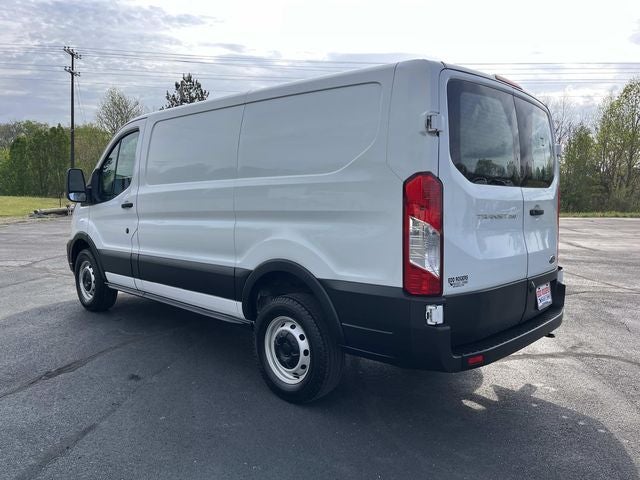 2022 Ford Transit-250 Base