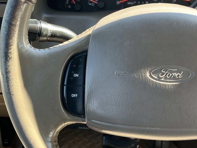 2000 Ford F-250SD Lariat