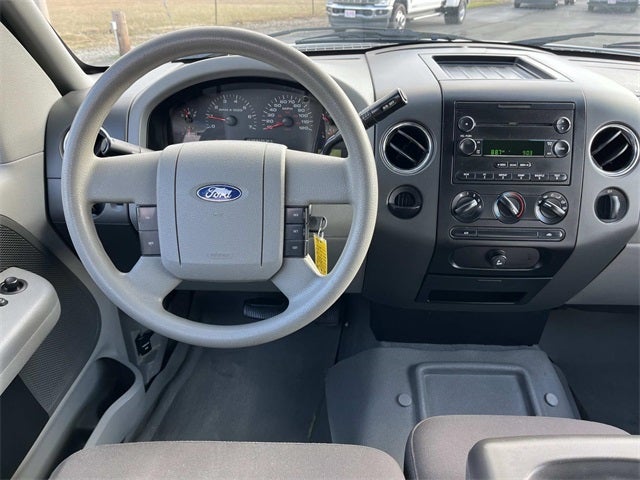 2004 Ford F-150 XLT
