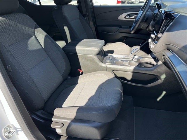 2024 Chevrolet Traverse Limited LT Cloth