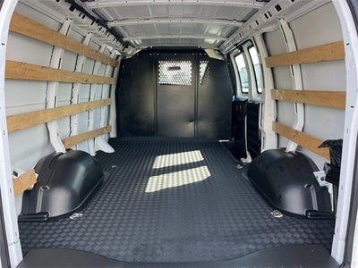 2023 GMC Savana 2500 Work Van