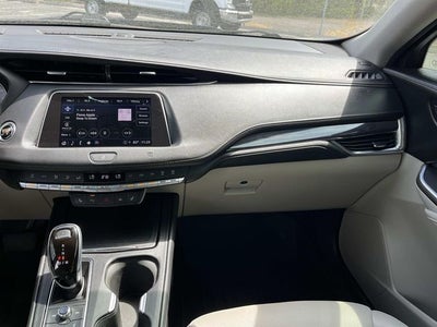 2021 Cadillac XT4 Luxury