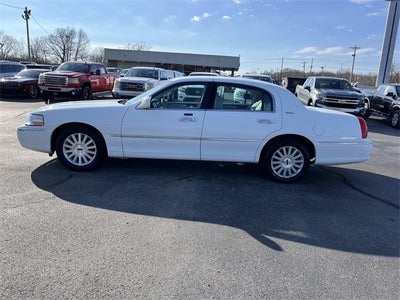 2004 Lincoln Town Car Signature