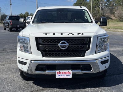 2021 Nissan Titan SV