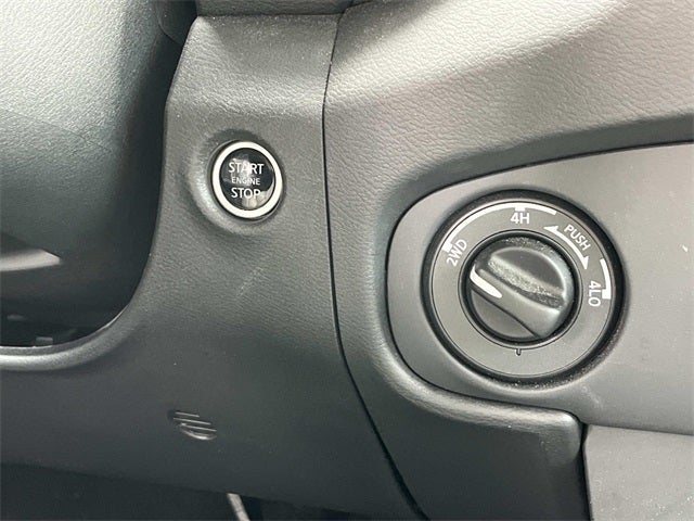 2024 Nissan Frontier S