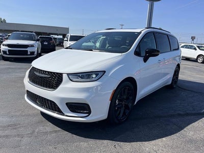 2025 Chrysler Pacifica Limited