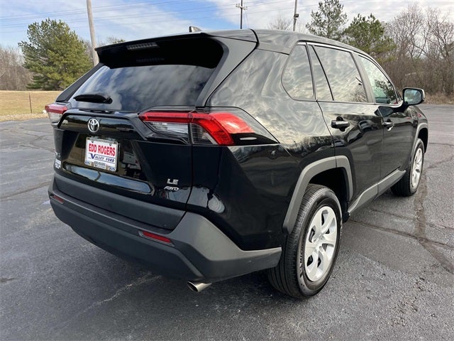 2024 Toyota RAV4 LE