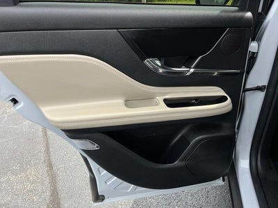 2025 Lincoln Corsair Premiere
