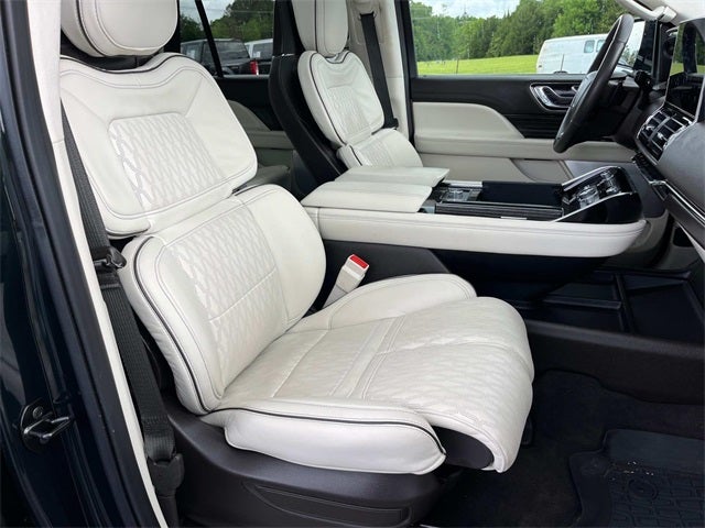 2024 Lincoln Navigator Black Label