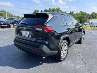 2019 Toyota RAV4 XLE Premium