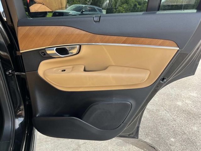 2018 Volvo XC90 T6 Inscription