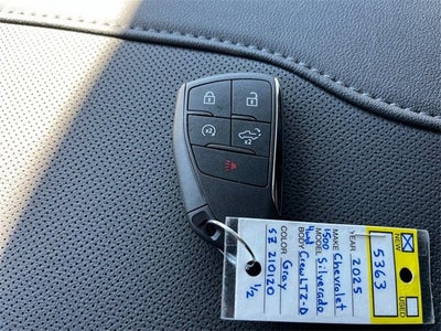 2025 Chevrolet Silverado 1500 LTZ