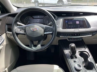 2021 Cadillac XT4 Luxury