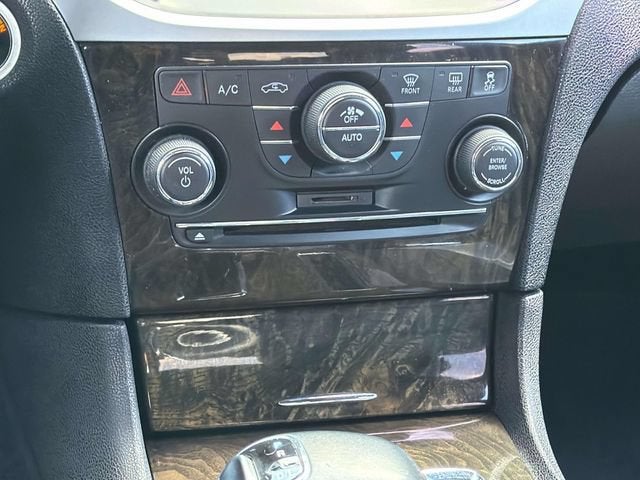 2014 Chrysler 300 300C