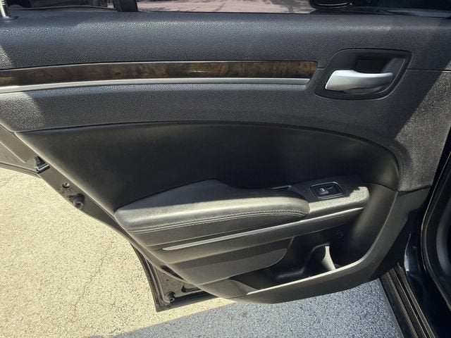 2014 Chrysler 300 300C