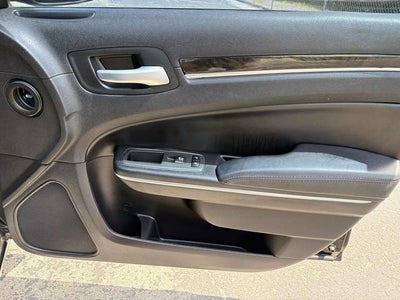 2014 Chrysler 300 300C