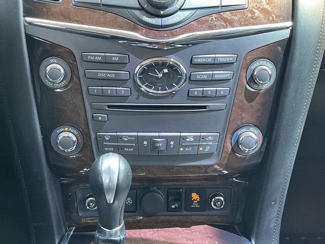 2012 INFINITI QX56 7-passenger