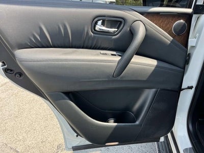 2012 INFINITI QX56 7-passenger