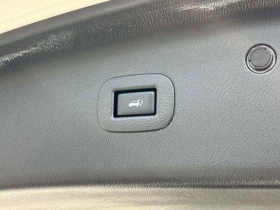 2012 INFINITI QX56 7-passenger