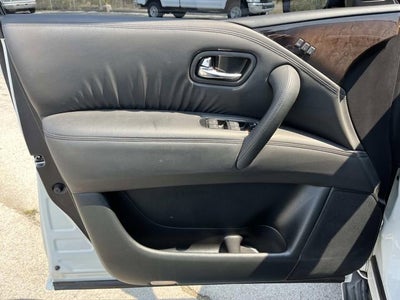 2012 INFINITI QX56 7-passenger