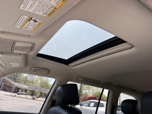 2012 INFINITI QX56 7-passenger