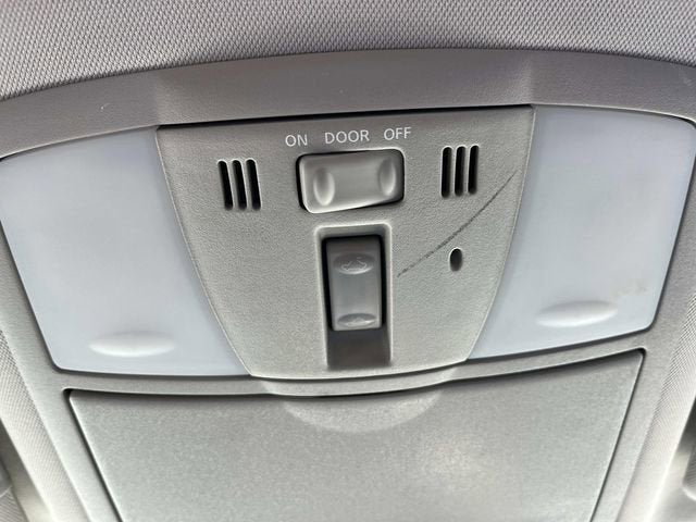 2012 INFINITI QX56 7-passenger