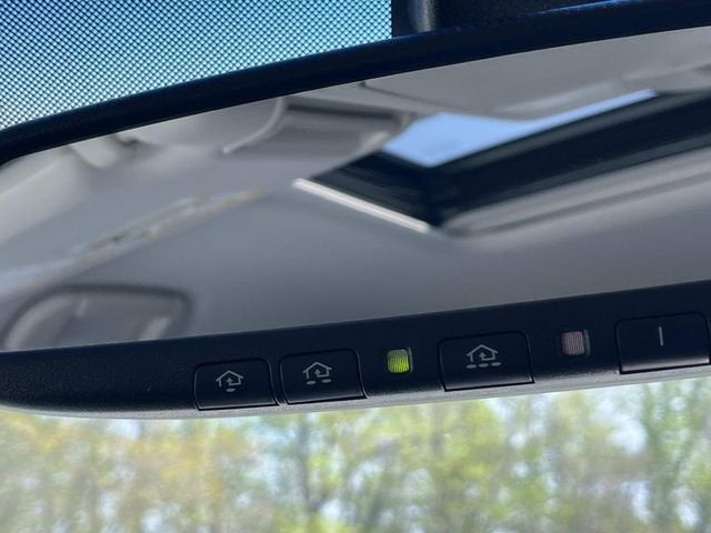 2012 INFINITI QX56 7-passenger