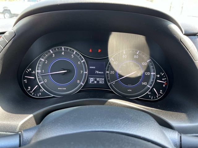 2012 INFINITI QX56 7-passenger